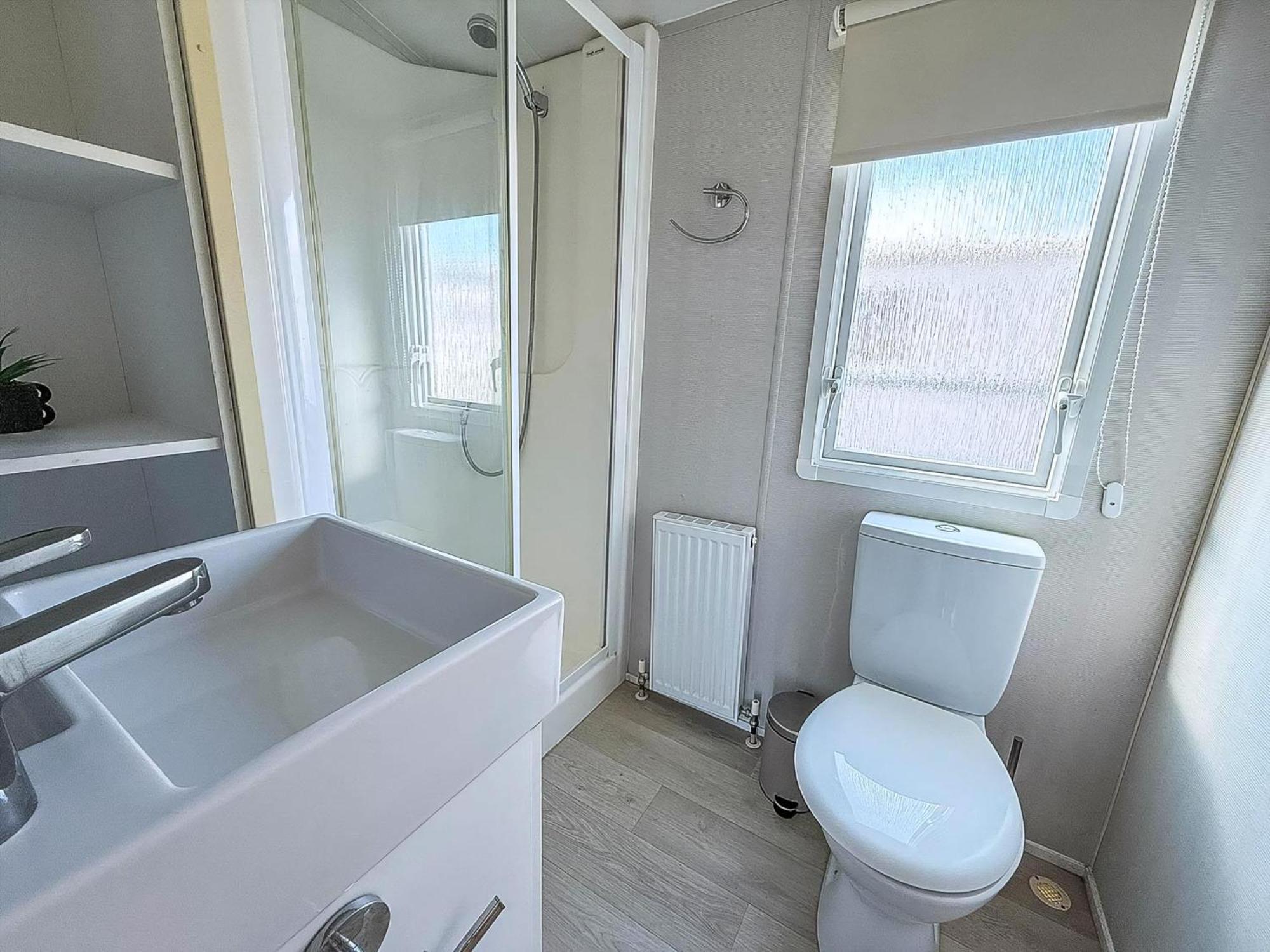 6 Berth Staycation Caravan Nearby Clacton-On-Sea In Essex Ref 26254E ภายนอก รูปภาพ
