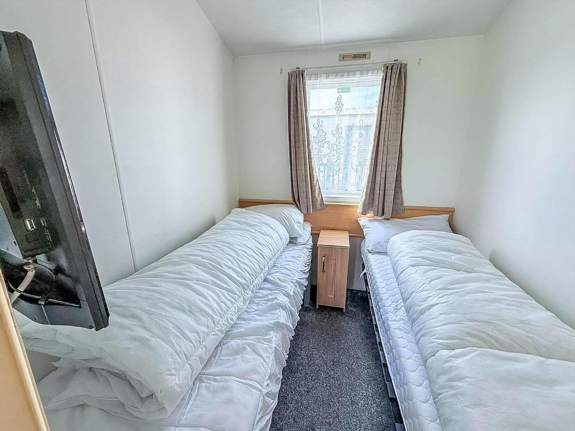 6 Berth Staycation Caravan Nearby Clacton-On-Sea In Essex Ref 26254E ภายนอก รูปภาพ